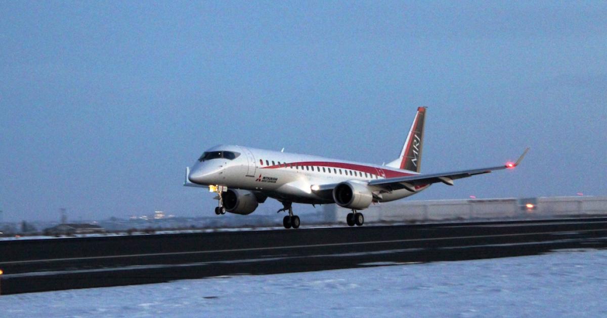 Mitsubishi Regional Jet MRJ-2 touches down at Grant County International Airport in Moses Lake, Washington, at 4:20 pm on December 19. (Photo: Mitsubishi Aircraft)