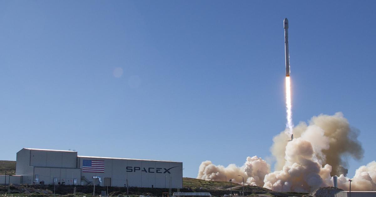 The SpaceX Falcon 9 rocket lifts off from Vandenberg Air Force Base with the first Iridium Next satellites. (Photo: SpaceX)
