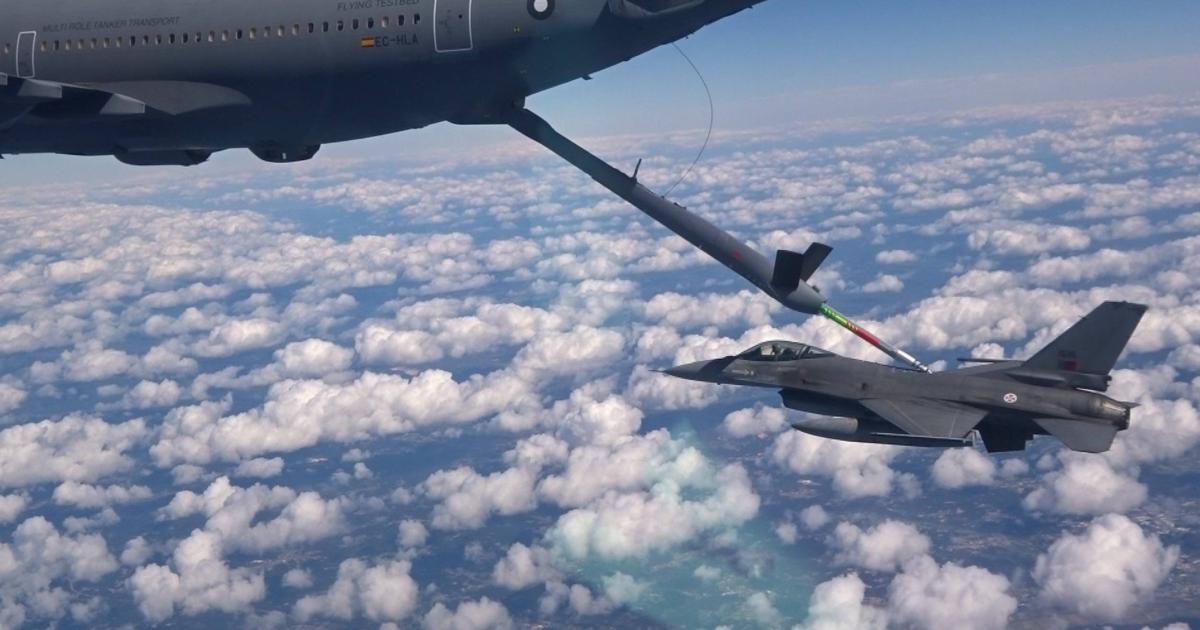 A Portuguese F-16 takes on fuel from an Airbus A330 MRTT after an automatic hook-up. (Airbus D&S)