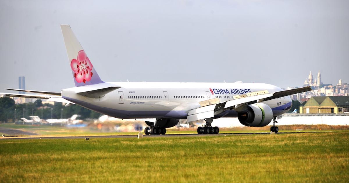 A China Airlines Boeing 777-300ER makes an appearance at the 2015 Paris Air Show. (Photo: Boeing)
