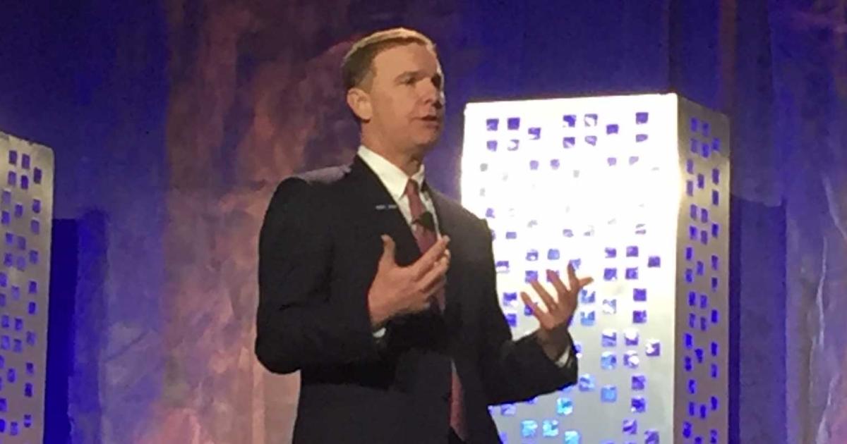 NBAA head Ed Bolen makes his case for continued pushback against FAA privatization efforts, at the opening session of the organization's Schedulers and Dispatchers Conference in Long Beach, California.