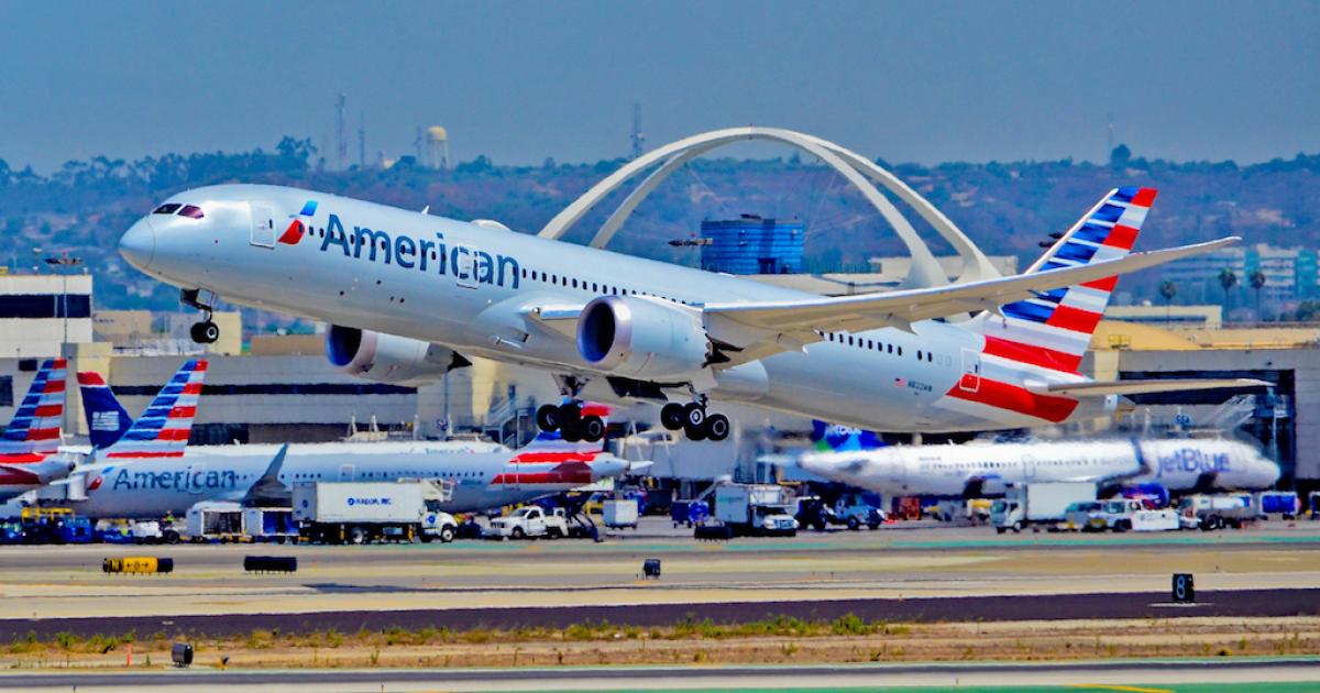 An American Airlines Boeing 787-9 takes off from Los Angeles International Airport. (Photo: Flickr: <a href="http://creativecommons.org/licenses/by-sa/2.0/" target="_blank">Creative Commons (BY-SA)</a> by <a href="http://flickr.com/people/tomasdelcoro" target="_blank">TDelCoro</a>)