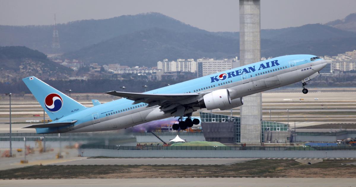 A Korean Air Boeing 777-200 takes off from Seoul Incheon International Airport. Flights from Incheon to Russia and the U.S. must now circumnavigate the Pyongyang FIR. (Photo: Flickr: <a href="http://creativecommons.org/licenses/by-sa/2.0/" target="_blank">Creative Commons (BY-SA)</a> by <a href="http://flickr.com/people/byeangel" target="_blank">byeangel</a>)