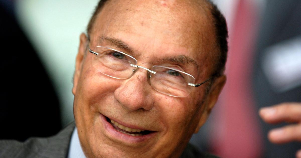 Serge Dassault, the leader of his family's business for decades, has died. He was 93.