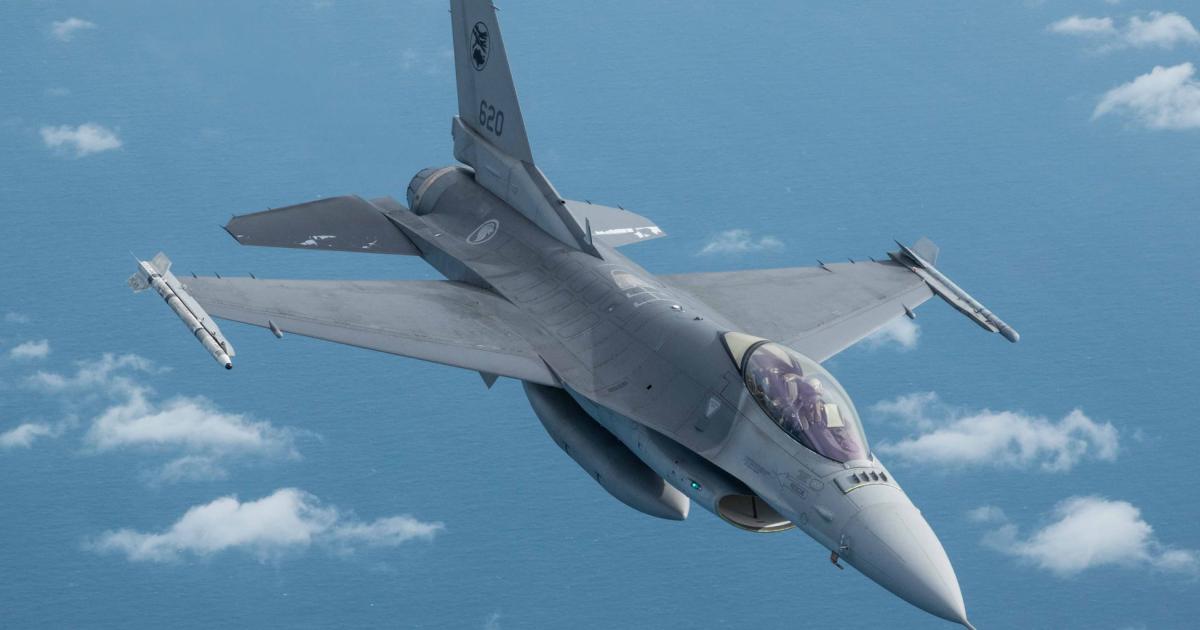 An F-16C Block 52 from 140 Squadron, Republic of Singapore Air Force (RSAF). (Photo: Chen Chuanren)