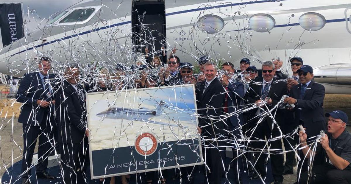 The Gulfstream team at Farnborough celebrates the G500 certification announcement. (Photo: Gulfstream)