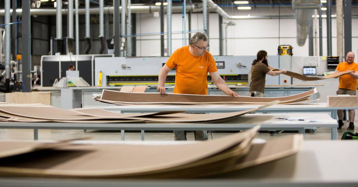 With its specialty in flame-retardant wood veneers, Austria’s F/List also focuses on refurbishment services and cabin interior production. The company recently opened F/List Canada, expanding its market reach across the Atlantic to better serve the growing North American market. 