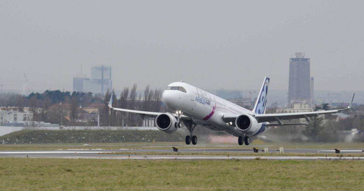 The first Airbus A321LR takes off from Paris-Le Bourget Airport to begin its first transatlantic crossing. (Photo: Airbus)