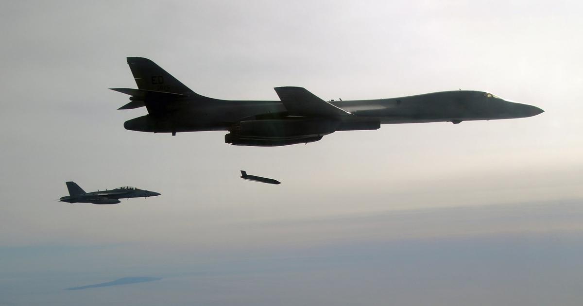 A Boeing B-1B releases an LRASM during early trials of the AGM-158C anti-ship missile. The B-2 is the first type to become operational with the weapon. (photo: Lockheed Martin)