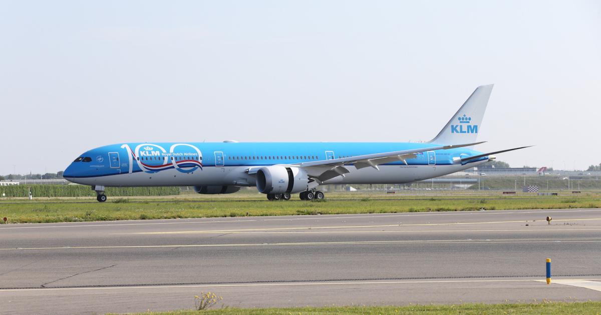 The first KLM Boeing 787-10 arrives in Amsterdam on June 30. (Photo: Paul Ridderhof)