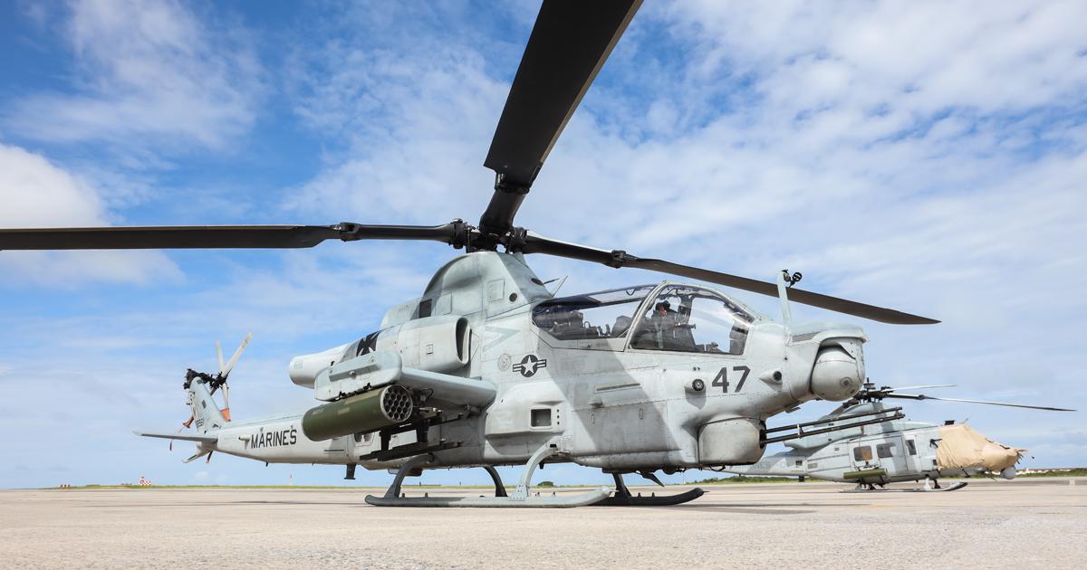 This AH-1Z is based alongside UH-1Ys with HMLA-169 at MCAS Futenma in Okinawa. (photo: Chen Chuanren)