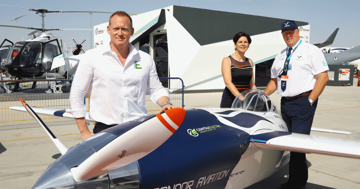 Air Race E founder and CEO Jeff Zaltman revealed the electric air racer, supported by Sandra Bour Schaeffer and Martyn Wiseman, head of Team Condor.