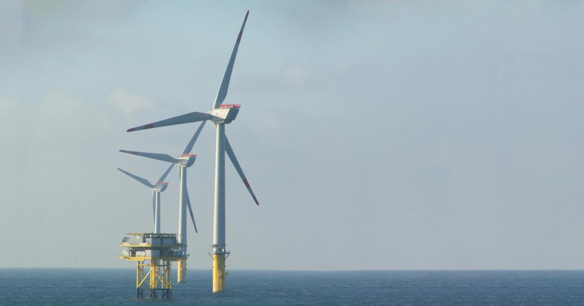 The 12 wind turbines and an electrical substation of the Alpha Ventus Offshore Wind Farm in the North Sea, at 45 km offshore, require helicopter transportation for regular servicing. (Photo: WIKIMEDIA COMMONS - SteKrueBe)