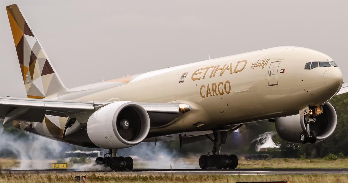 An Etihad Cargo Boeing 777F lands at Frankfurt International Airport on September 8, 2017. (Photo: Flickr: <a href="http://creativecommons.org/licenses/by-sa/2.0/" target="_blank">Creative Commons (BY-SA)</a> by <a href="http://flickr.com/people/nickraider" target="_blank">oliver.holzbauer</a>)