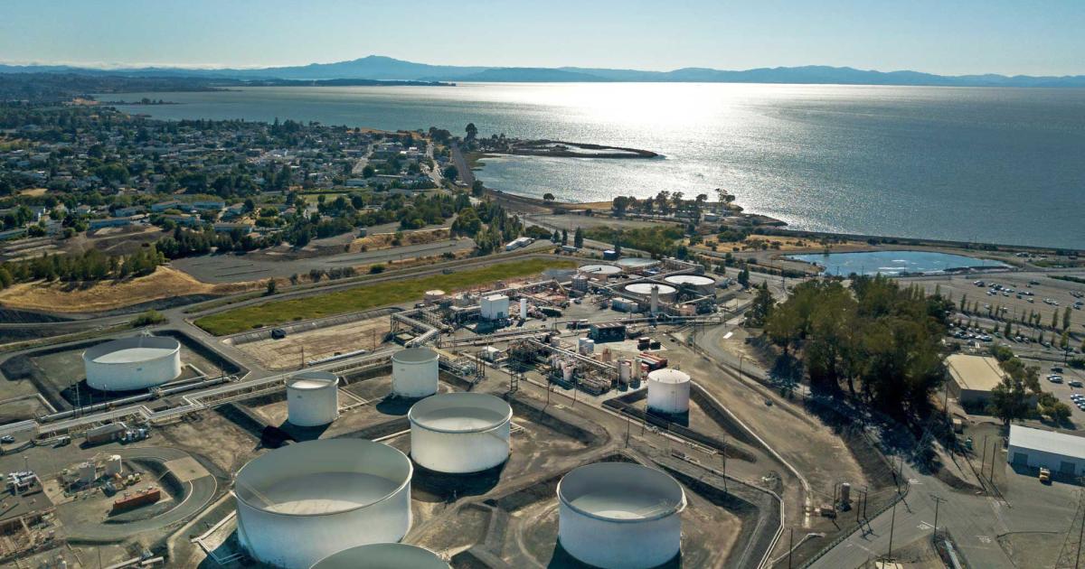 This Phillips 66 refinery in the San Francisco area is undergoing conversion to process fuels from biomass-derived feedstocks instead of crude oil. Once the process is completed, it could benefit from any proposed SAF-specific blender's tax credits. (Photo: Phillips 66)