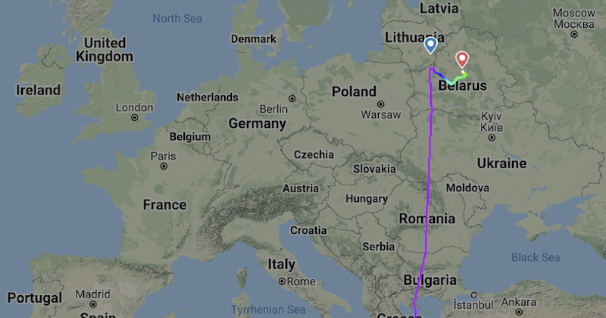 A Ryanair Boeing 737 on its way to Vilnius from Athens had to divert to Minsk after being intercepted by a Belarusian air force MiG-29. (Image: Fightradar24)
