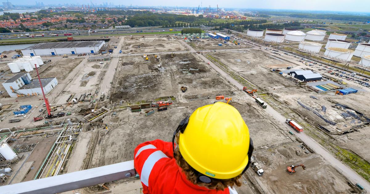 Shell is planning for a new sustainable fuel production facility, one of the largest in Europe, to occupy this site by 2024. 