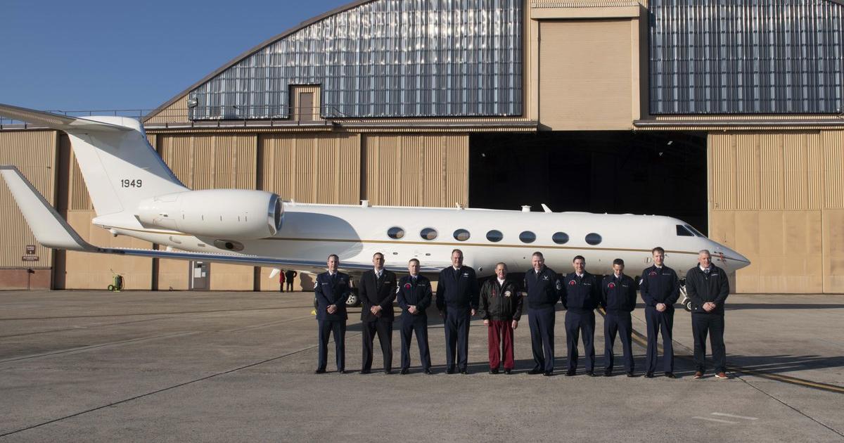 The U.S Air Force's newest C-37B, a modified Gulfstream G550, sports the tail number 1949 in honor of the Berlin Airlift, one of the biggest airlift operations in USAF history, (Photo: the U.S. Air Force)
