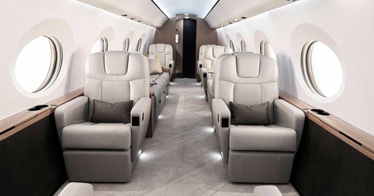 With a low cabin altitude of 3,255 feet at FL400, the G400’s spacious cabin offers up to 2.5 living areas, with seating for up to 12 passengers.