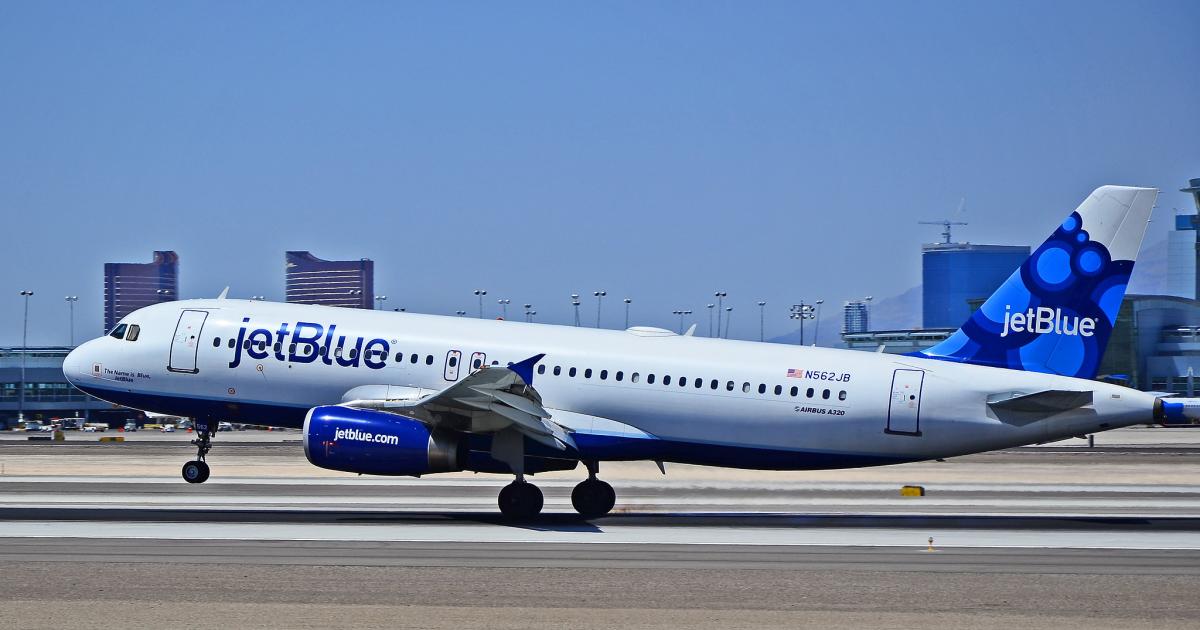 A JetBlue Airbus A320 lands at McCarran Airport in Las Vegas. (Photo: Flickr: <a href="http://creativecommons.org/licenses/by-sa/2.0/" target="_blank">Creative Commons (BY-SA)</a> by <a href="http://flickr.com/people/tomasdelcoro" target="_blank">TDelCoro</a>)