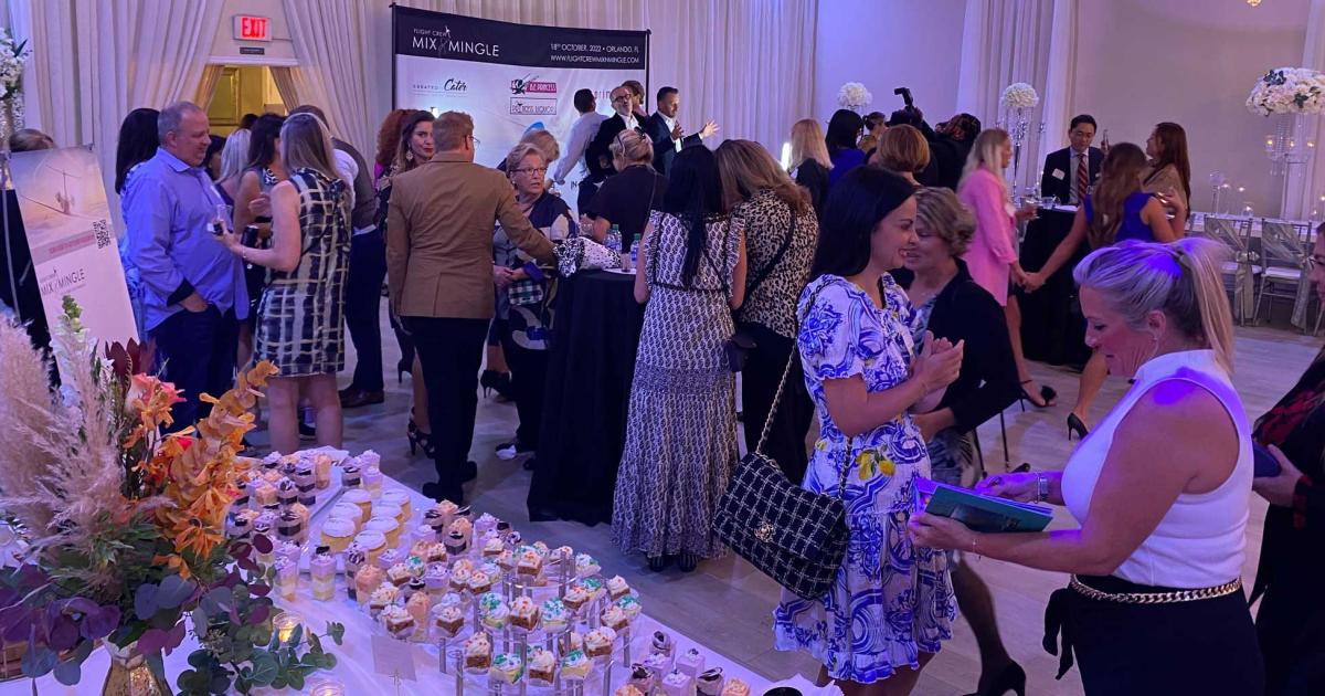The second Flight Attendant Mix and Mingle to be held in conjunction with NBAA-BACE proved a sellout success this year, leading organizers of the free social and networking event to vow that it will return at next year's show. (Photo: Curt Epstein/AIN)