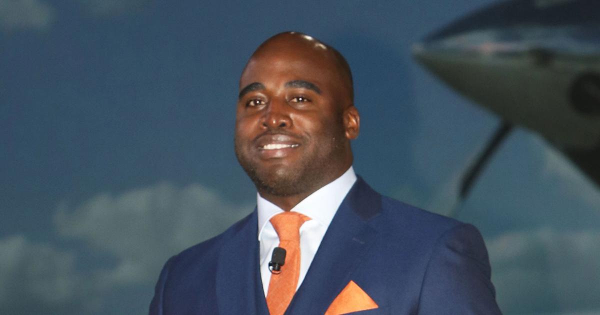 Barrington Irving is continuing his outreach to youth with the establishment of a professional and technical training center focused on business aviation. (Photo: Barry Ambrose)