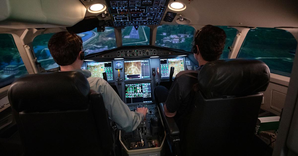 FlightSafety Studies the Decision Making Process of Go Arounds to