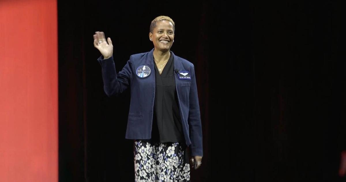 Dr. Sian Proctor was a keynote speaker at 2021 NBAA-BACE as well as last week's NBAA Leadership Conference where she discussed the pressure she feels as a woman in the industry. (Photo: NBAA)
